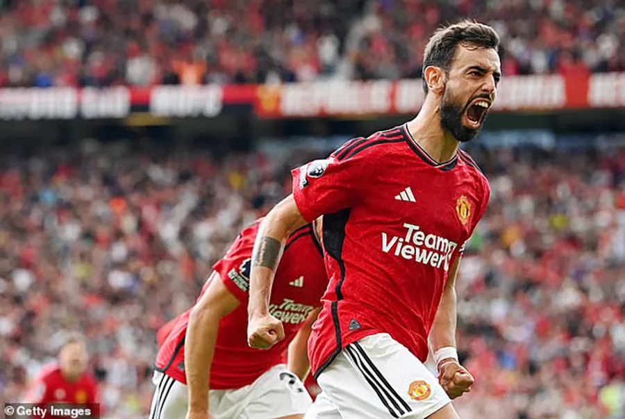 Bruno Fernandes ăn mừng bàn thắng quyết định của MU. ẢNH: GETTY