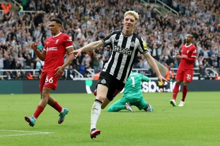 Newcastle có bàn thắng dẫn trước rất sớm nhưng không thể bảo toàn được lợi thế. Ảnh: Getty