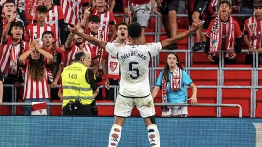 Bellingham liên tục ghi bàn cho Real Madrid nhưng anh là một tiền vệ. ẢNH: GETTY