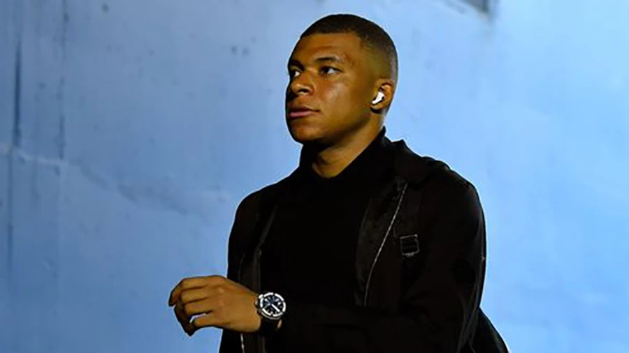 Kylian Mbappe có sẵn sàng chia tay PSG đi theo tiếng gọi của "tình yêu" với Real Madrid vào mùa hè sang năm? ẢNH: GETTY