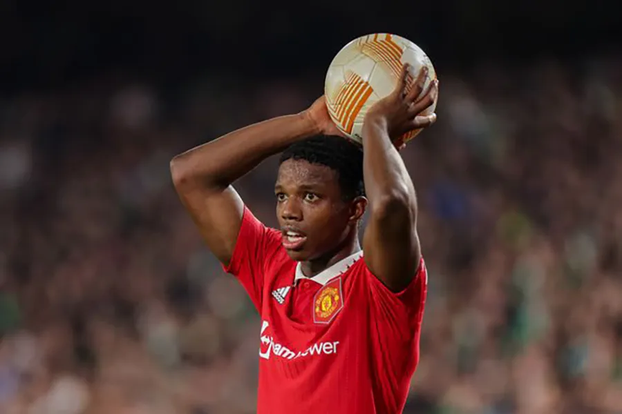 Vẫn chưa rõ khi nào Malacia trở lại thi đấu. ẢNH: GETTY Malacia-man-united.jpeg
