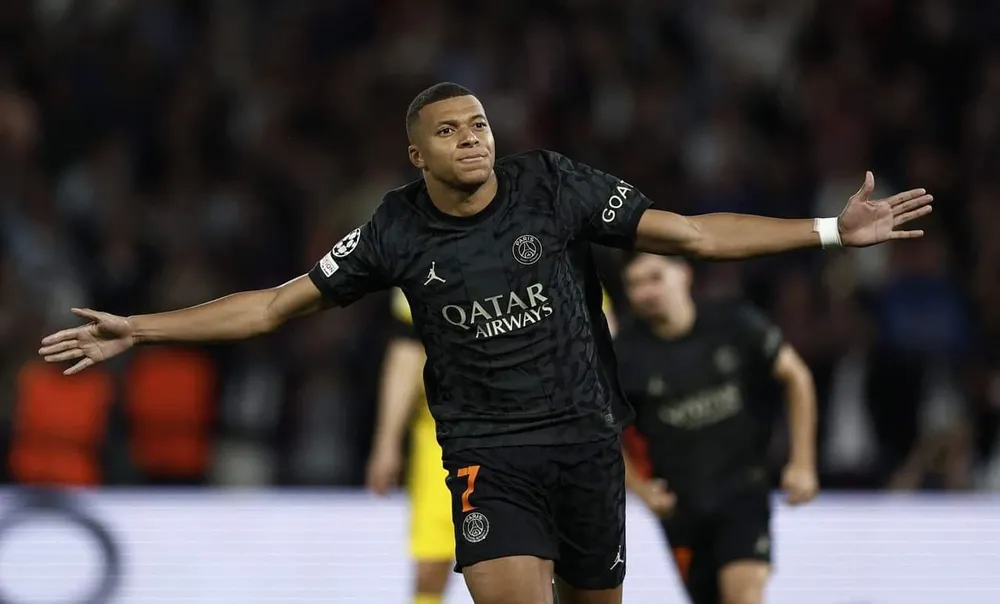 Mbappe tỏa sáng giúp PSG có 3 điểm đầu tiên ở vòng bảng Champions League. Ảnh: Getty Psg-mbappe.jpeg