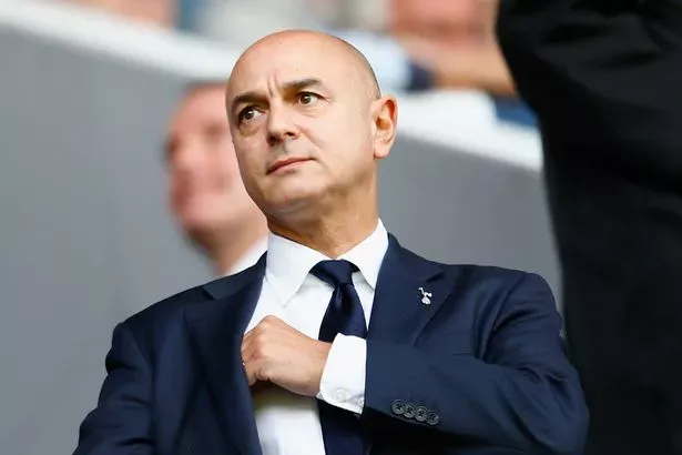 Levy khẳng định với fan Tottenham rằng CLB có điều khoản có thể mua lại Harry Kane. ẢNH: GETTY levy-tottenham.jpg