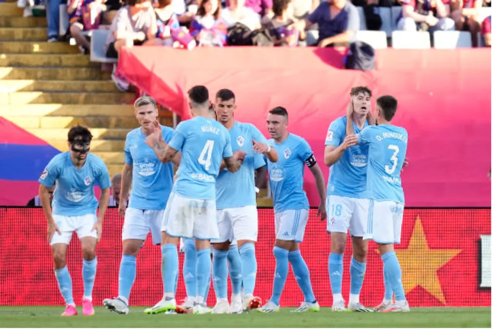 Các cầu thủ Celta Vigo ăn mừng bàn mở tỷ số. Ảnh: GETTY celta-vigo-la-liga.jpg