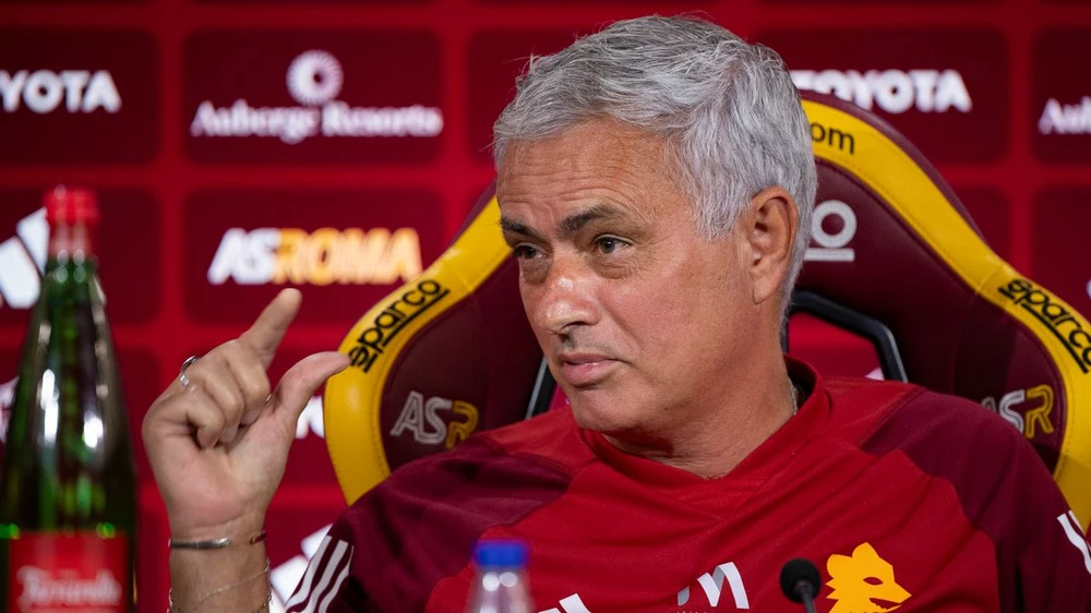 as-roma-jose-mourinho.jpeg