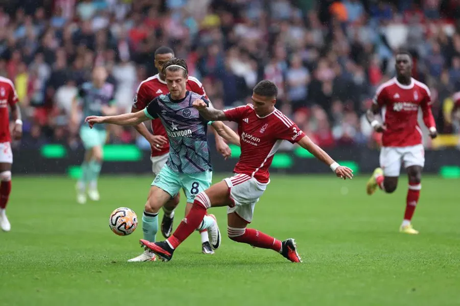 Brentford đang chìm sâu dưới bảng xếp hạng Premier League. Ảnh: Getty brentford-premier-league.jpeg