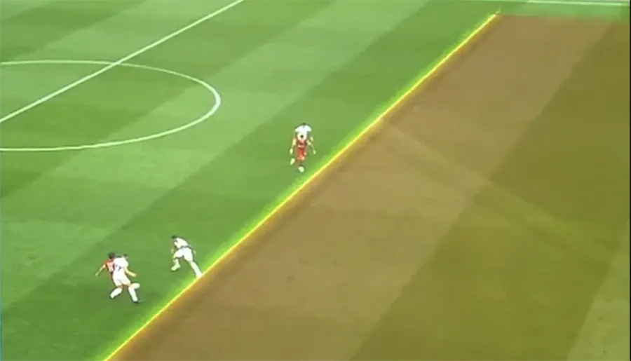 Luis Diaz không hề việt vị trong tình huống ghi bàn. ẢNH: SKY SPORTS var-liverpool-1649-887-3453-5361-1809.png