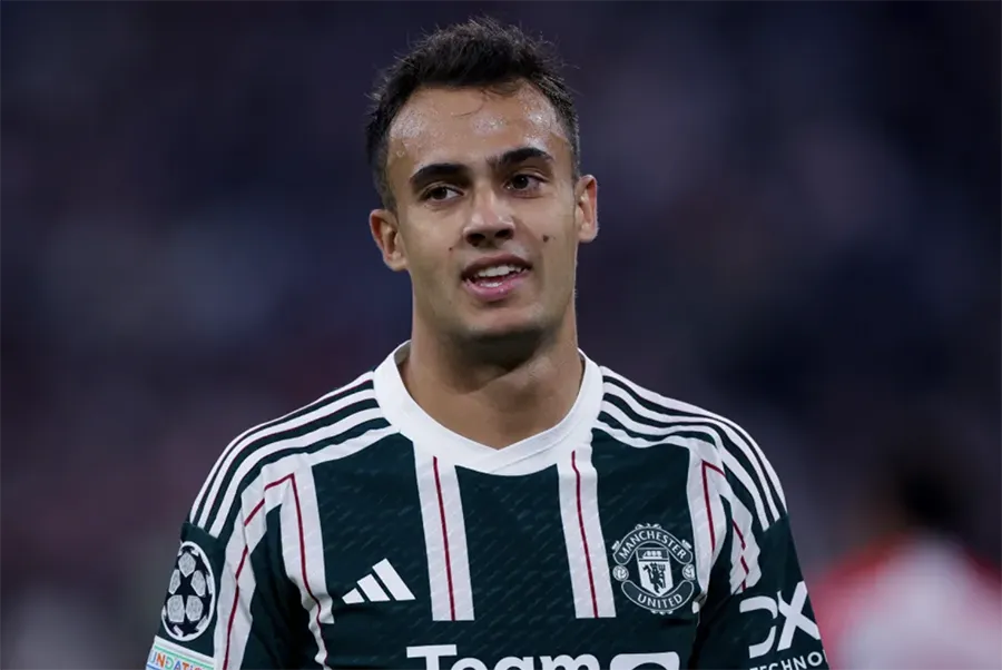 Người trở lại đội hình MU thật sự là Sergio Reguilon. ẢNH: GETTY manchester-united-Sergio-Reguilon.png