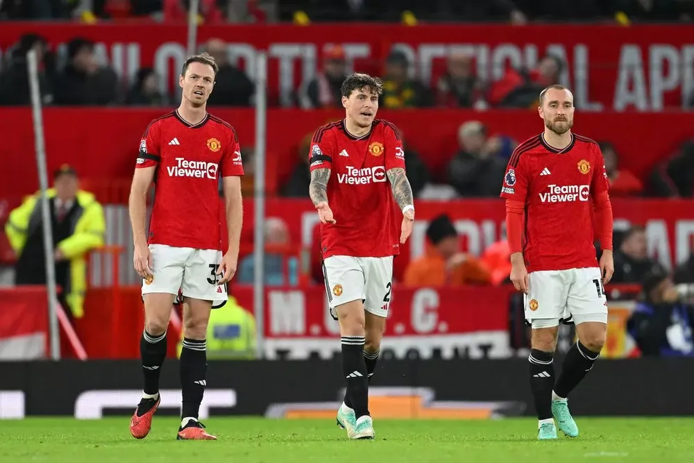 MU đã thua 7 trận mùa này, bao gồm 2 ở Champions League và 5 ở Premier League. ẢNH: GETTY manchester-united.jpg