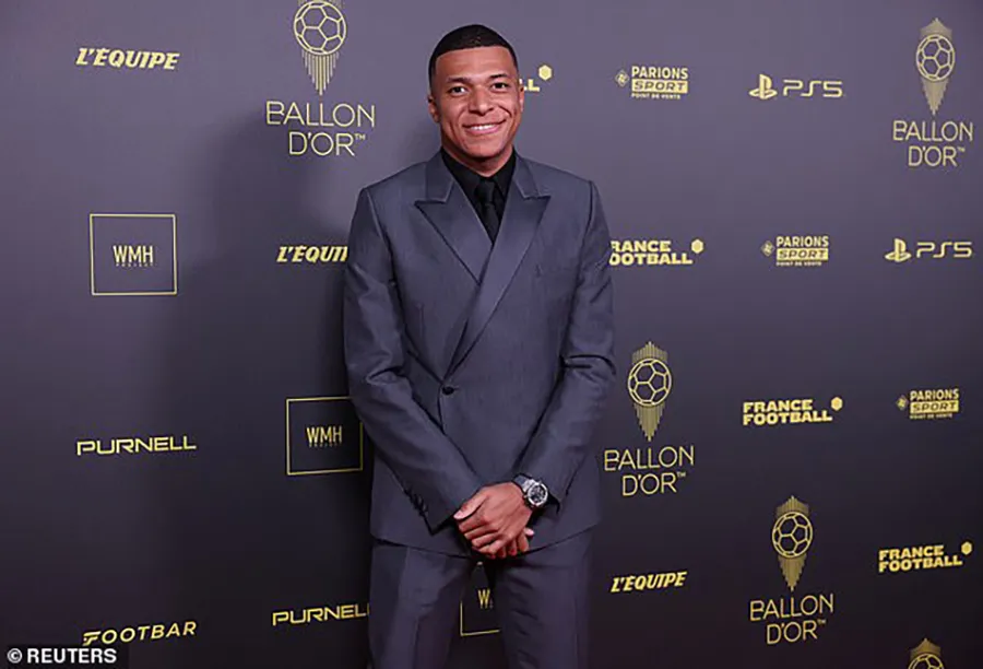 Mbappe về đích thứ ba trong lễ trao giải quả bóng vàng 2023. ẢNH: REUTERS kylian-mbappe.jpg