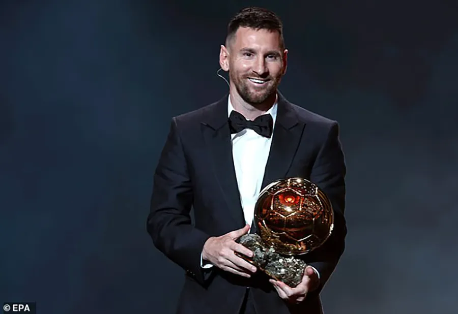 messi-qua-bong-vang.jpg