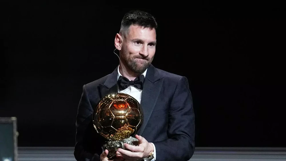 messi-qua-bong-vang.jpg