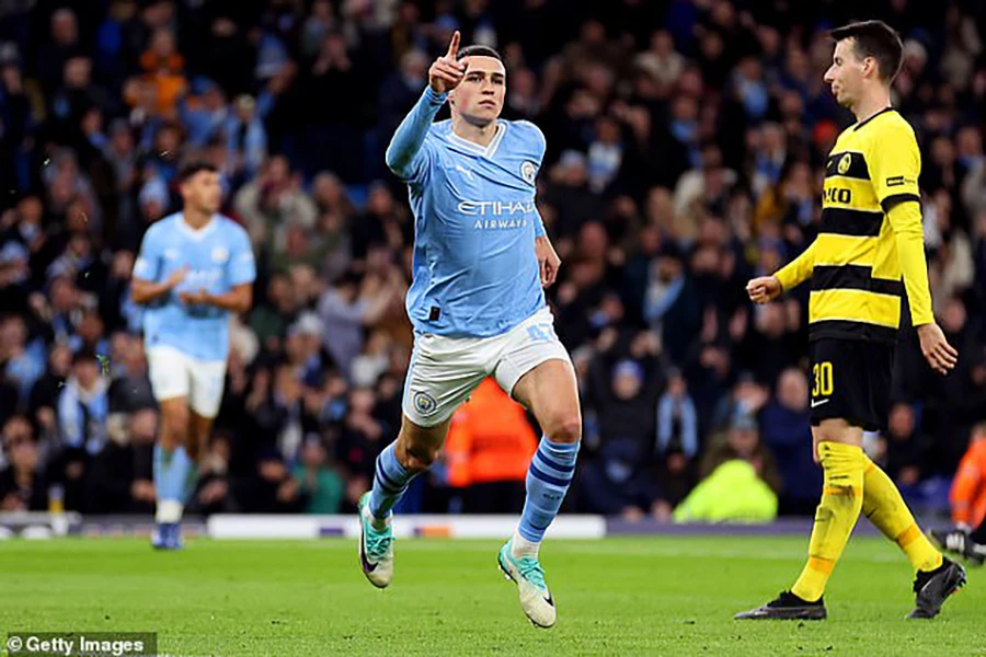 Phil Foden ăn mừng sau khi ghi bàn nâng tỉ số lên 2-0 cho Man City. ẢNH: GETTY foden-man-city.jpg