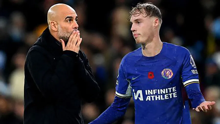 Pep Guardiola giúp Man City thu về 42,5 triệu bảng Anh nhờ việc bán Cole Palmer cho Chelsea. ẢNH: MIRROR man-city-pep-guardiola.jpeg