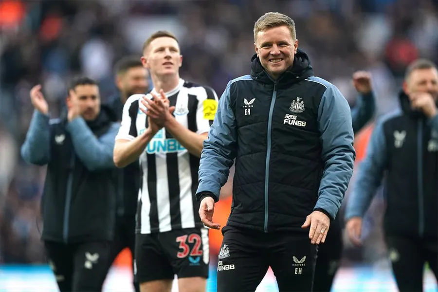 HLV Eddie Howe vừa chuyển quả bóng khó khiến ban tổ chức Ngoại hạng Anh bối rối. Ảnh: GETTY IMAGES IMG_6923.jpeg