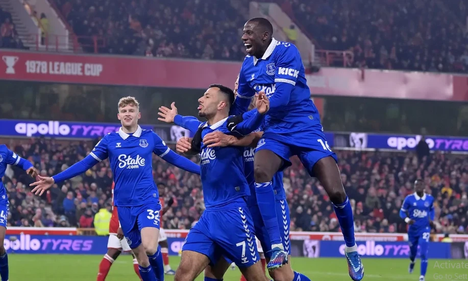 Everton đang rất nỗ lực để thoát ra khỏi nhóm trụ hạng. Ảnh: Getty premier-league-everton.png