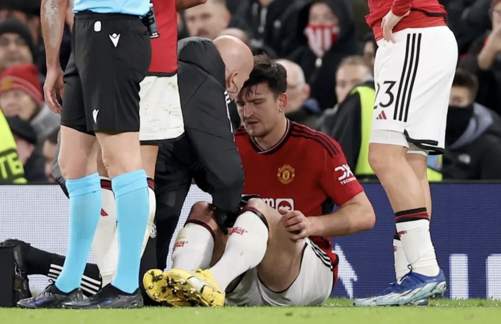 MU khủng hoảng, mất 13 cầu thủ trong trận đấu với Liverpool | Báo Pháp Luật TP. Hồ Chí Minh