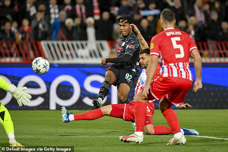 Trận Man City thắng Crvena zvezda 3-2. ẢNH: GETTY champions-league-man-city.jpg