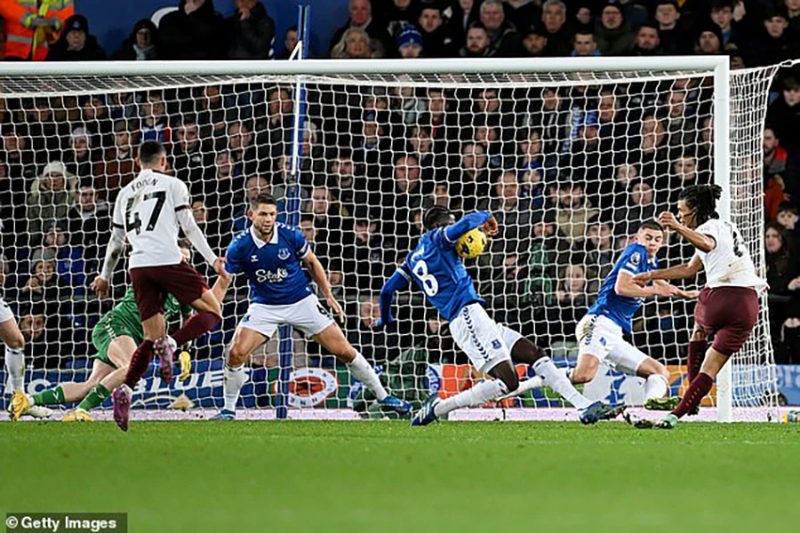 everton-man-city-premier-league-8715.jpg