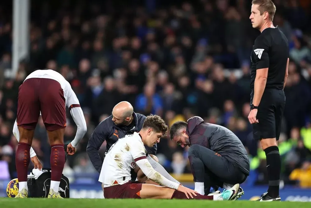 John Stones của Man City đối mặt với khả năng tiếp tục nghỉ thi đấu dài hạn. ẢNH: GETTY man-city-john-stones-5266.jpg