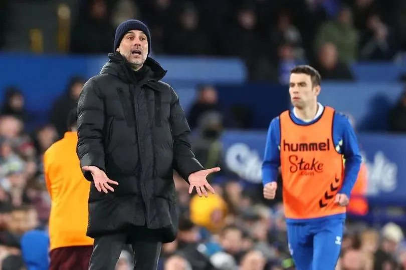 HLV Pep Guardiola bất bình các quy định về luật việt vị của Premier League khiến ngôi sao Man City chấn thương. ẢNH: GETTY Man City, Pep Guardiola
