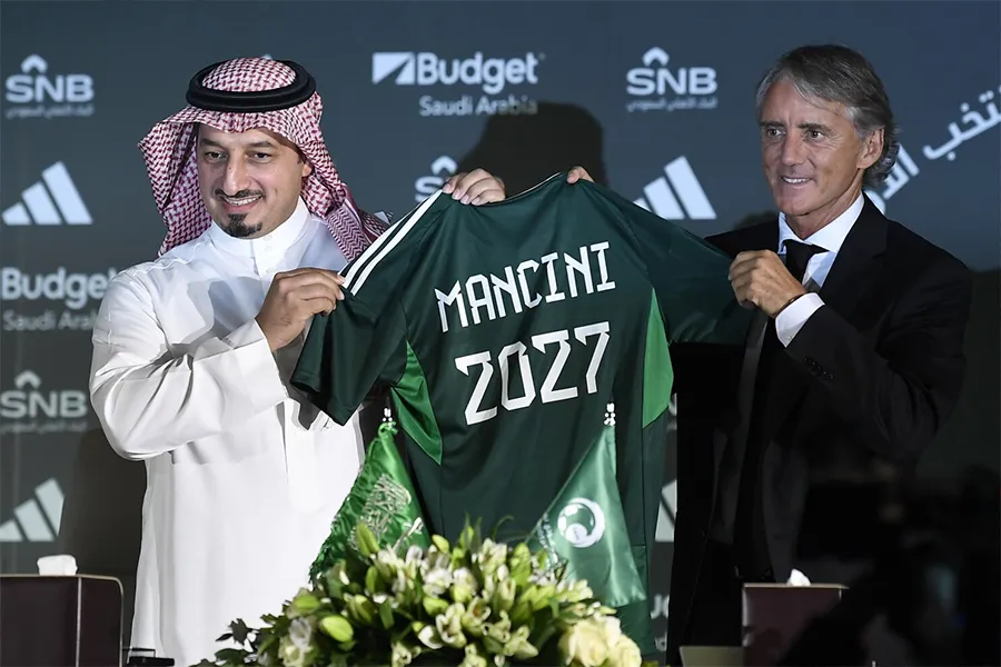 HLV Mancini rời đội tuyển Ý về dẫn dắt Saudi Arabia với hợp đồng đến năm 2027 nhưng trước mắt phải vô địch Asian Cup. Ảnh: REUTERS IMG_7494.jpeg