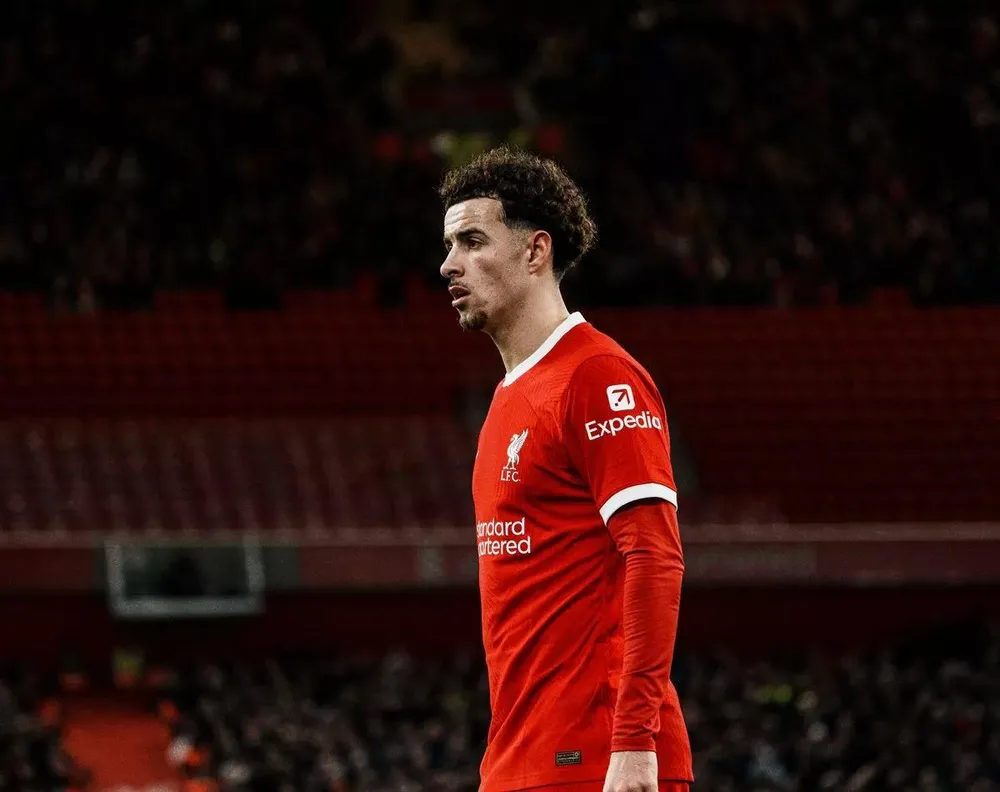 Curtis Jones thi đấu ngày càng trưởng thành ở Liverpool. ẢNH: GETTY liverpool-Curtis-Jones.jpg