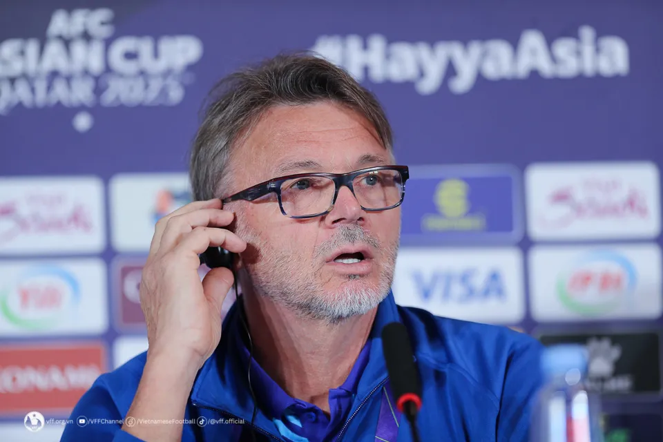 HLV Philippe Troussier muốn Việt Nam thi đấu với tinh thần giống như Nhật Bản hồi World Cup 2022. ẢNH: VFF Troussier-tuyen-viet-nam.jpeg