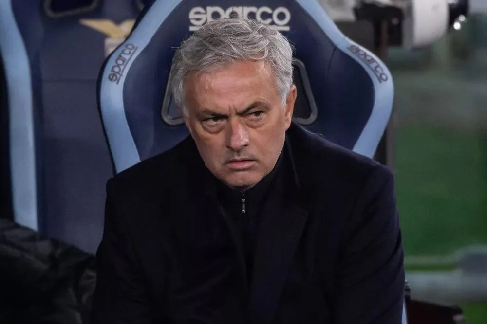 mourinho-as-roma.jpg