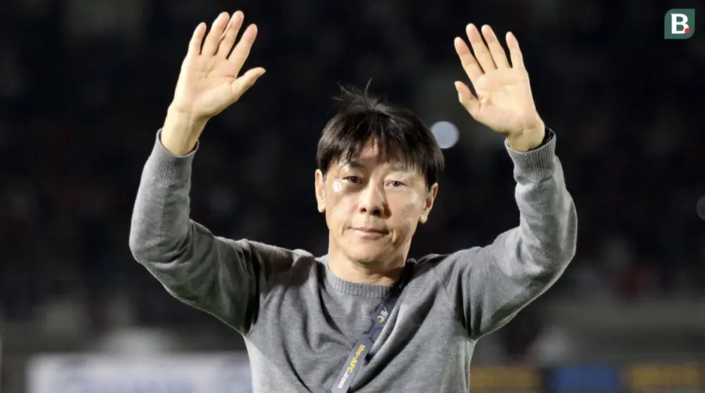 Fan Indonesia yêu cầu PSSI gia hạn hợp đồng với Shin Tae-yong. ẢNH: BOLA shin-tae-yong-indonesia.png