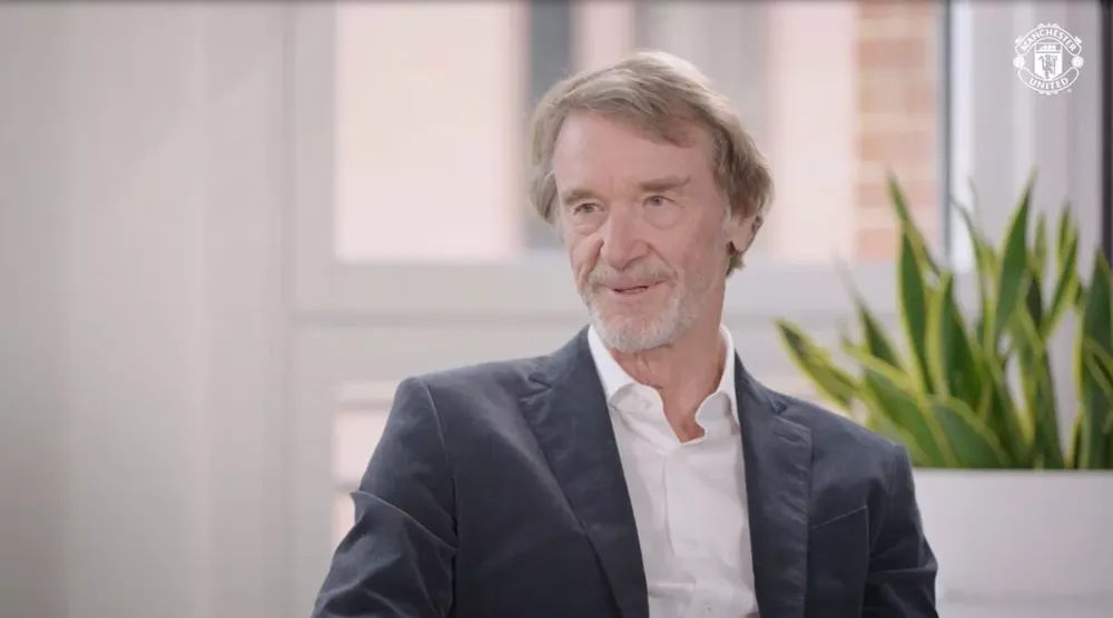 Sir Jim Ratcliffe sẽ là người ra quyết định về tương lai của Mason Greenwood. ẢNH: MUTV SIR-JIM-RATCLIFFE-MANCHESTER-UNITED.jpg