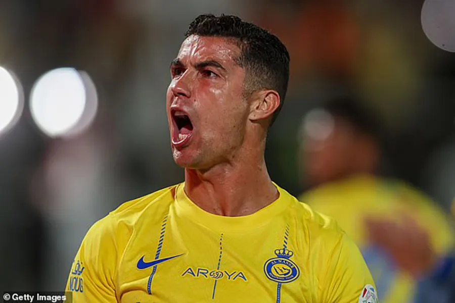 Ronaldo bị cấm thi đấu 1 trận, kèm hình phạt tiền. ẢNH: GETTY ronaldo-al-nassr.jpg