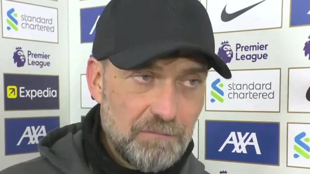Klopp khẳng định Salah chưa thể đá chính lúc này. ẢNH: SKY SPORTS liverpool-jurgen-klopp.jpg