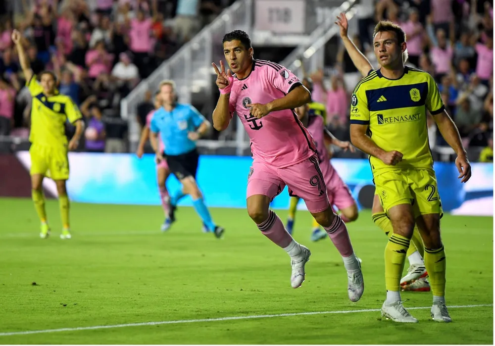 Image hình ảnh hình ảnh hình ảnh hình ảnh hình ảnh hình ảnh Suarez - Messi và Suarez tỏa sáng, Inter Miami vào tứ kết CONCACAF Cup ...