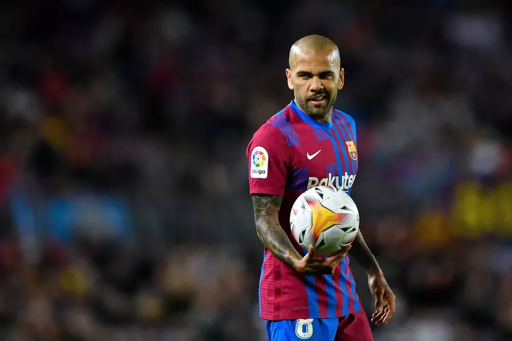barcelona-dani-alves.jpg