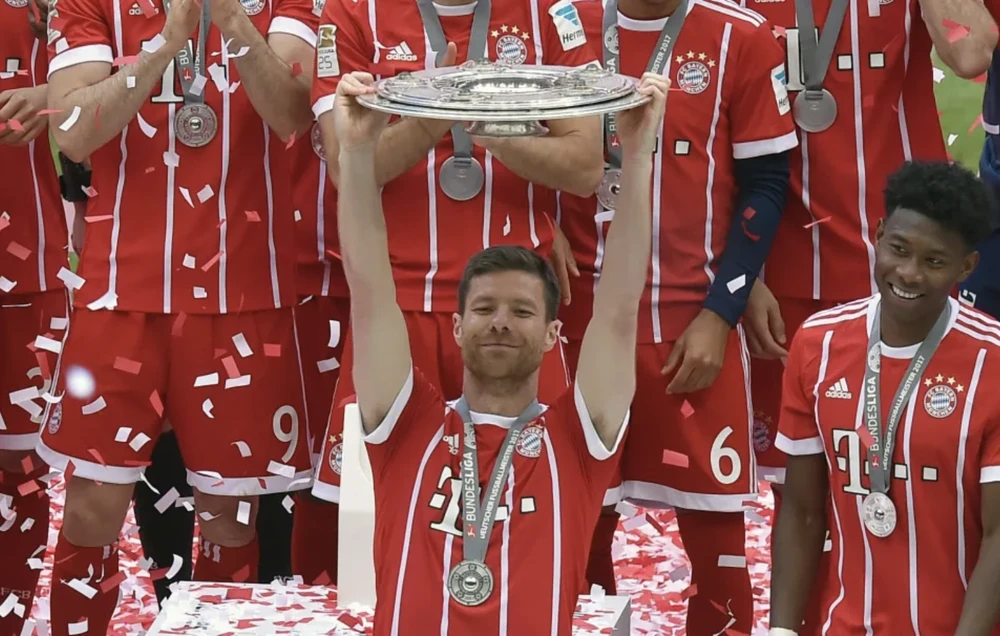 Xabi Alonso từng vô địch Bundesliga với tư cách cầu thủ của Bayern Munich. ẢNH: AFP xabi alonso