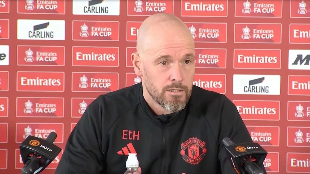 Ten Hag đánh giá rất cao Chelsea. ẢNH: GETTY manchester-united-erik-ten-hag.jpg