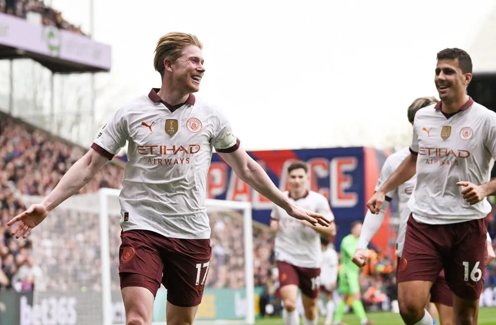Kevin De Bruyne tỏa sáng với cú đúp bàn thắng và một kiến tạo thành bàn. Ảnh: Getty IMG_8577.jpeg