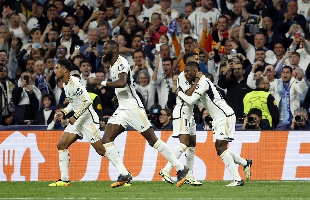 Real Madrid thi đấu với quyết tâm cao dù gặp bất lợi từ sớm. Ảnh: Reuters IMG_8607.jpeg