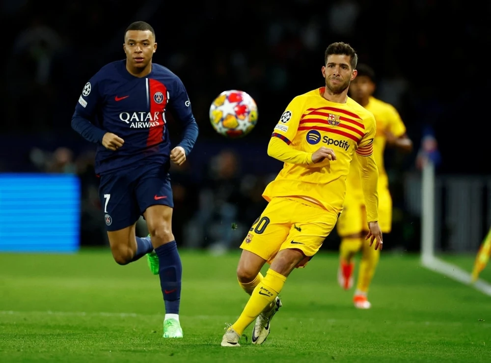 Mbappe mất hút hoàn toàn trên hàng công của PSG. Ảnh: Reuters Mbappe mất hút hoàn toàn trên hàng công của PSG. Ảnh: Reuters