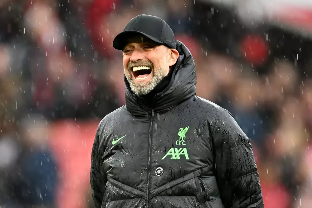 Klopp ám chỉ rằng 1 năm sau ông sẽ quay lại công việc. ẢNH: GETTY klopp-liverpool.jpg