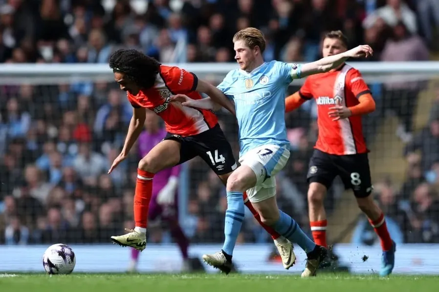 Man City áp đảo hoàn toàn Luton Town về tất cả. Ảnh: Getty IMG_8627.jpeg