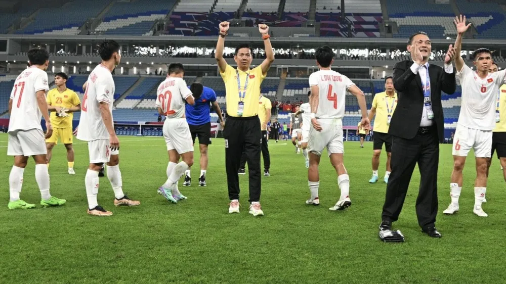 Thầy trò HLV Hoàng Anh Tuấn có khởi đầu giải U-23 châu Á tốt về mặt kết quả khi thắng Kuwait 3-1. ẢNH: AFC hoang-anh-tuan-u-23-viet-nam.png