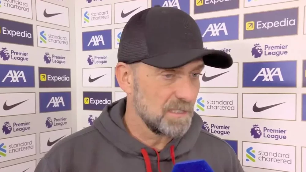 Klopp cho biết đã giải quyết mâu thuẫn với Salah trong phòng thay đồ. ẢNH: SKY SPORTS KLOPP-LIVERPOOL.jpg