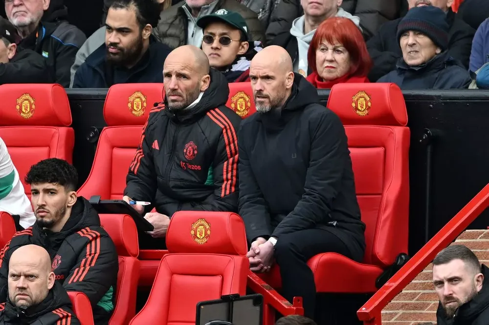 Ten Hag còn 2 mục tiêu cùng MU là giành vé dự cúp châu Âu và vô địch FA Cup. ẢNH: GETTY ten-hag-manchester-united.jpg