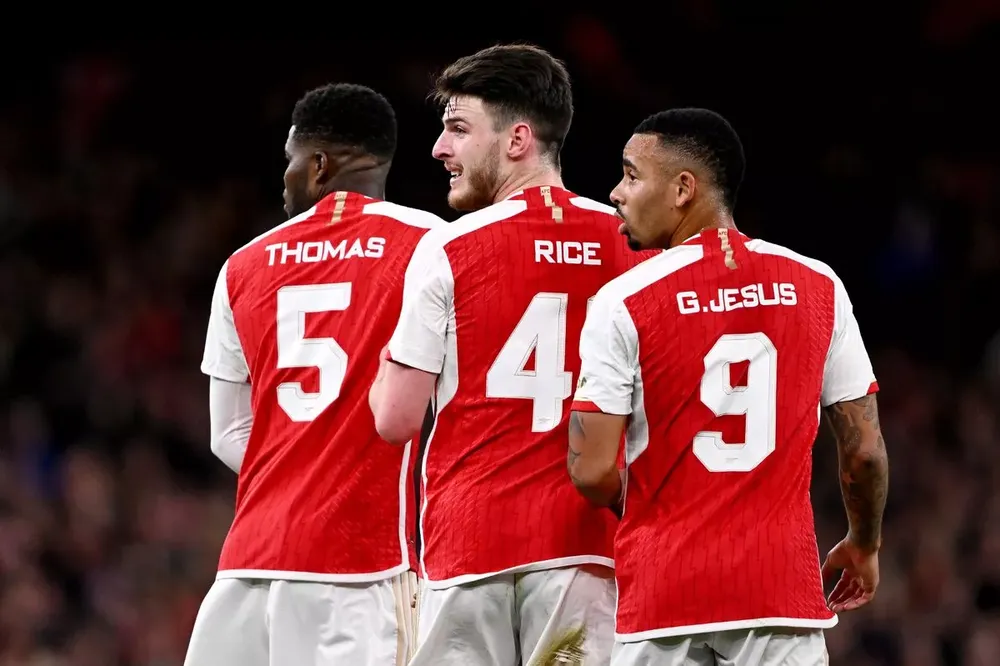 Thomas Partey và Gabriel Jesus vẫn có thể ở lại Arsenal mùa tới. ẢNH: GETTY jesus-arsenal.jpg