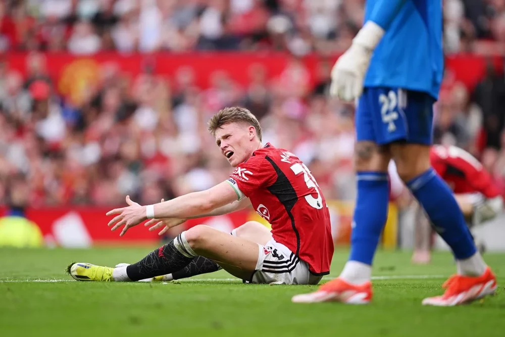 MU nhận thất bại 0-1 trước Arsenal ngay trên sân nhà Old Trafford. ẢNH: GETTY mu-arsenal-premier-league.jpg