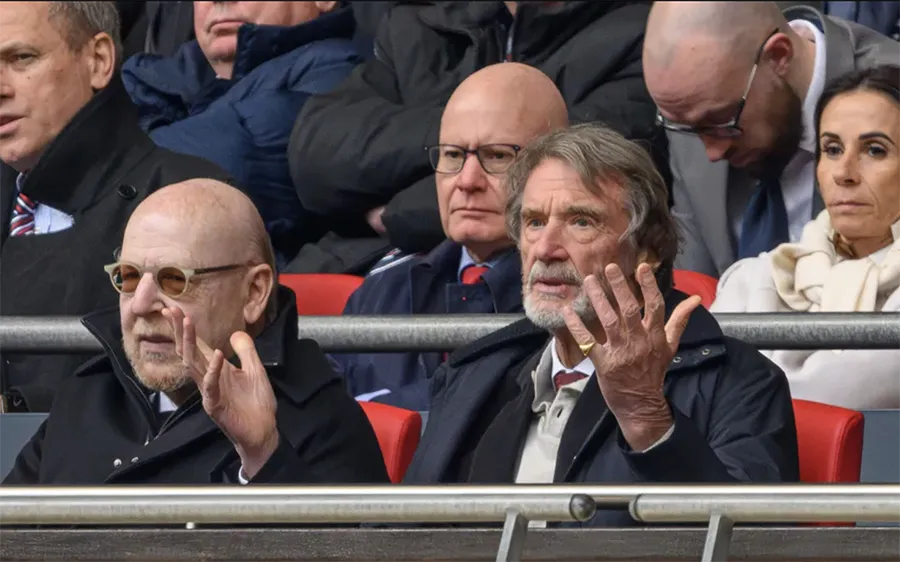 Rio Ferdinand yêu cầu Sir Jim Ratcliffe giải quyết bầu không khí độc hại tại Manchester United. ẢNH: ALAMY mu-sir-jim-ratcliffe.png