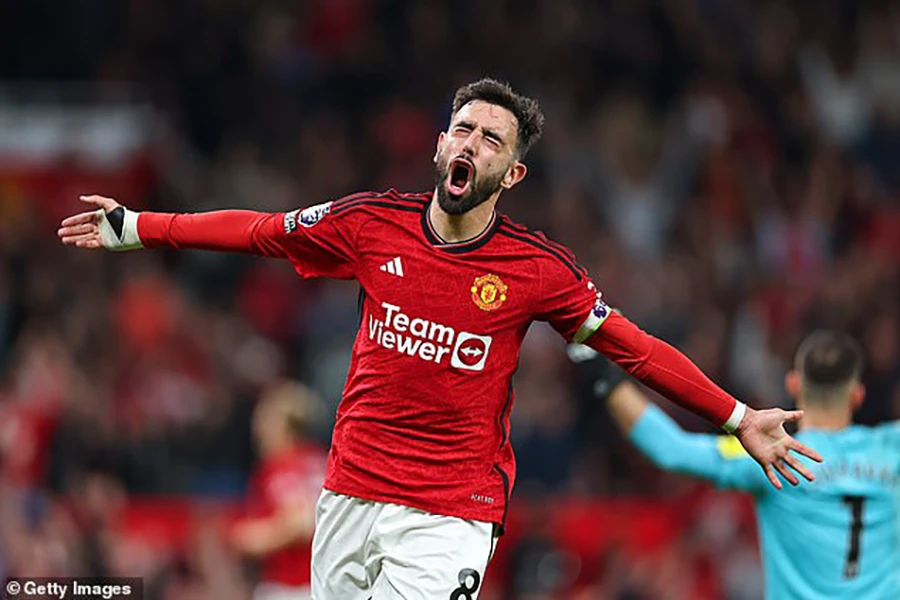 Bruno Fernandes đã bày tỏ mong muốn ở lại MU nếu đội bóng còn cần anh. ẢNH: GETTY manchester-united-bruno-fernandes.jpg