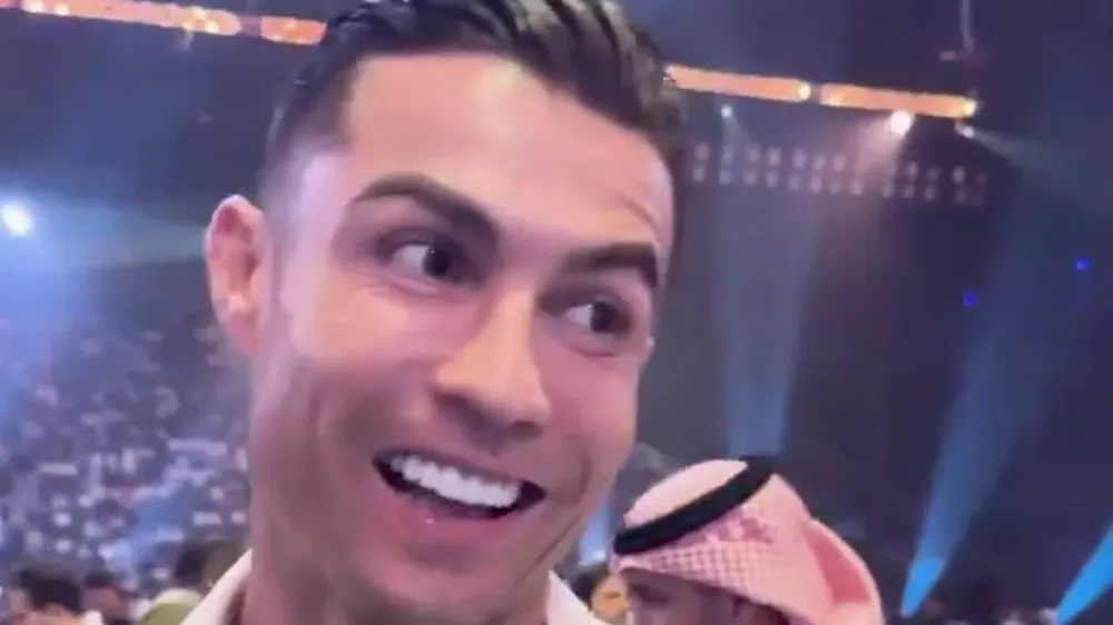 Ronaldo tin một lần nữa Arsenal về nhì ở Premier League. ẢNH: MIRROR ronaldo-vo-dich-premier-league.jpg